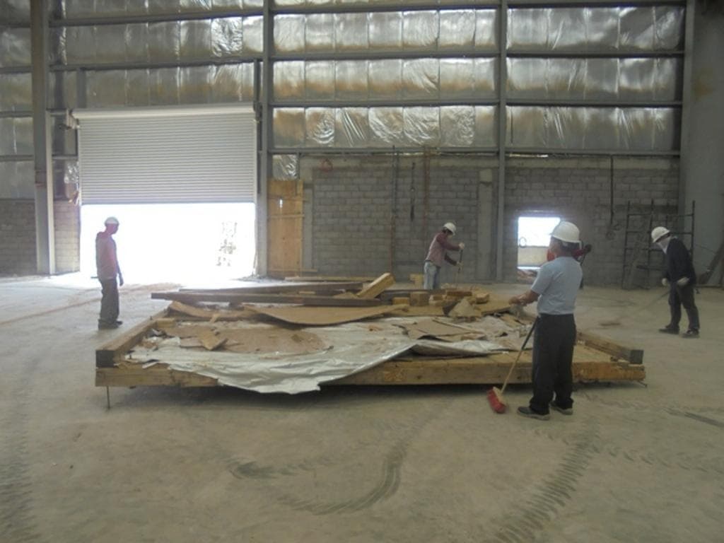Steel framing structure inside a warehouse under construction